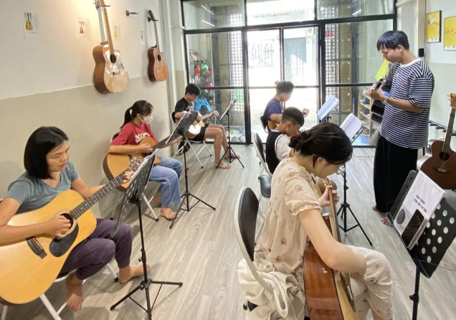 Trung Tâm Leon Music (Guitar) - Thông Tây Hội