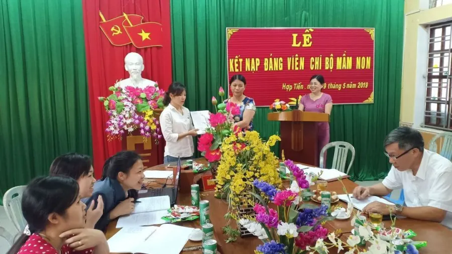 Trường mầm non Hợp Tiến