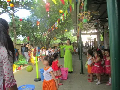 Trường mẩu giáo Tuổi Thơ