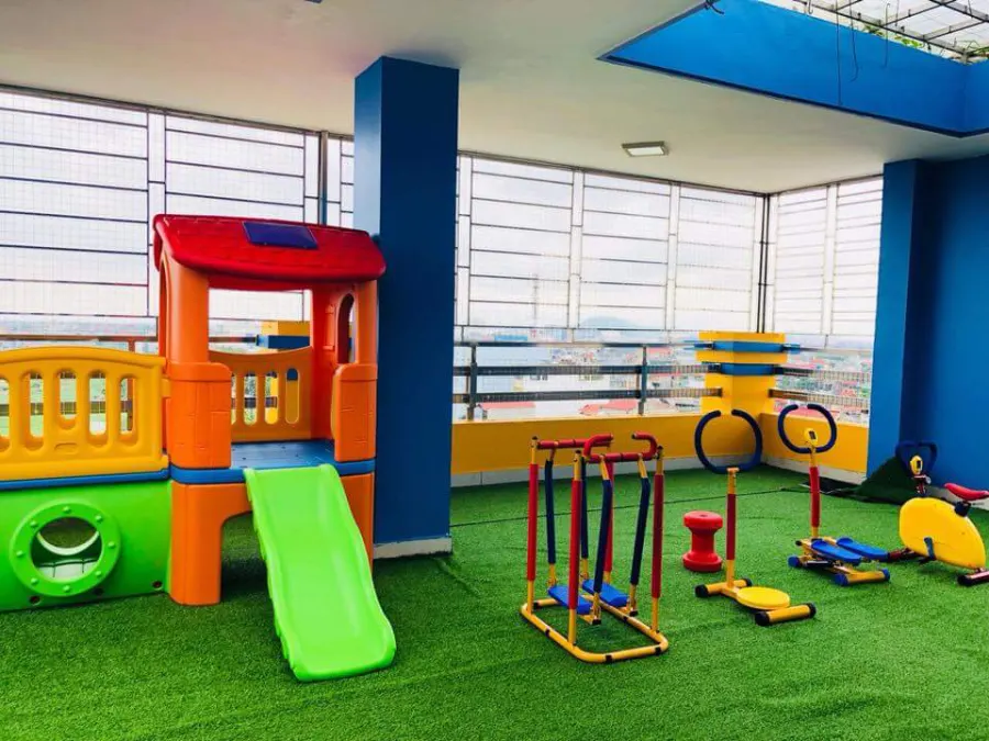 Trường mầm non Hoàng Gia