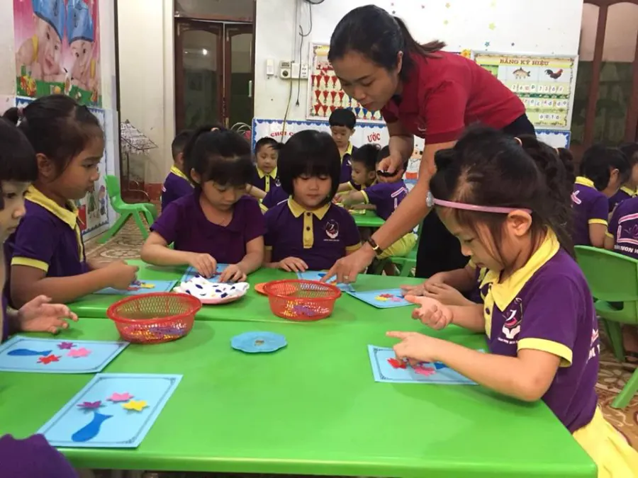 Trường mầm non Hoa Sen
