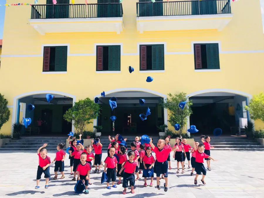 Trường mầm non Hoa Phượng