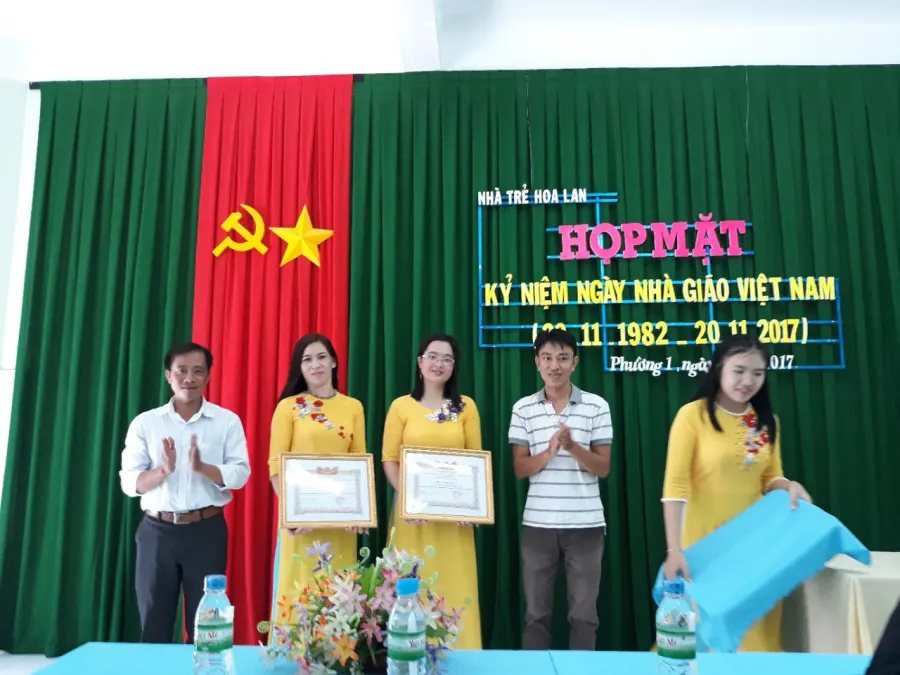 Trường nhà trẻ Hoa Lan