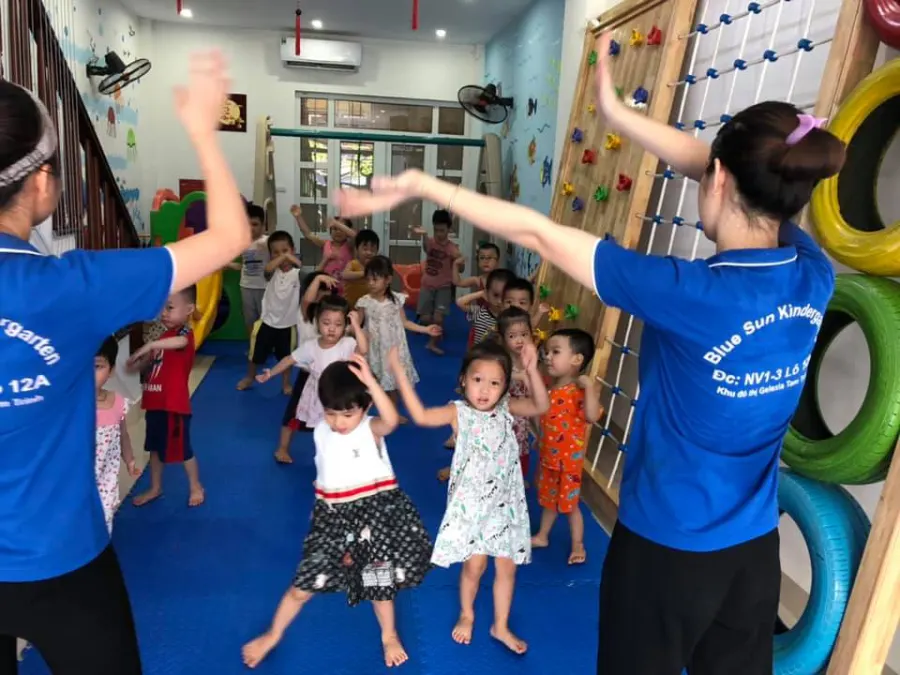 Trường mầm non Mặt Trời Xanh ( Blue Sun Montessori School )