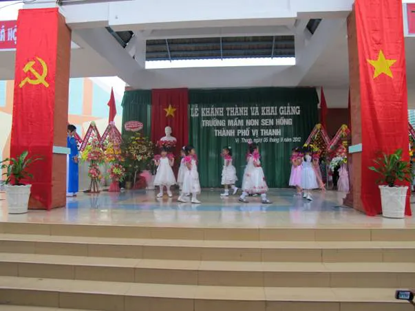 Trường mầm non Sen Hồng