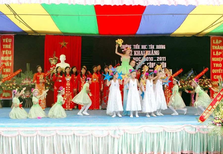 Trường tiểu học Tân Dương