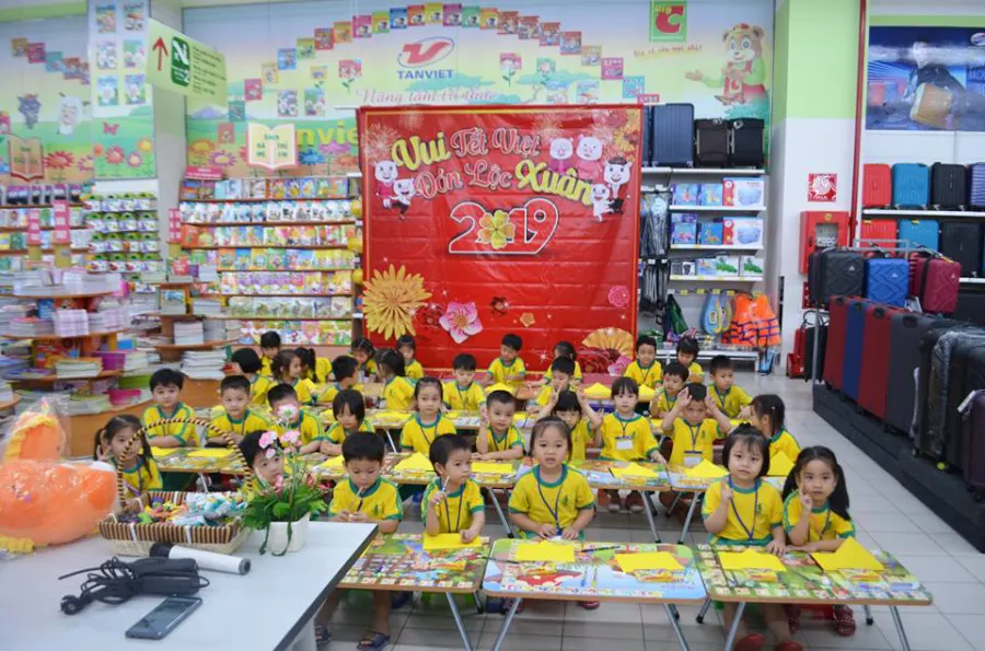 Trường tiểu học - THCS Pétrus Ký