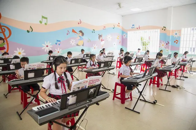 Trường Tiểu Học, Trung Học Cơ Sở và Trung Học Phổ Thông Hoàng Việt