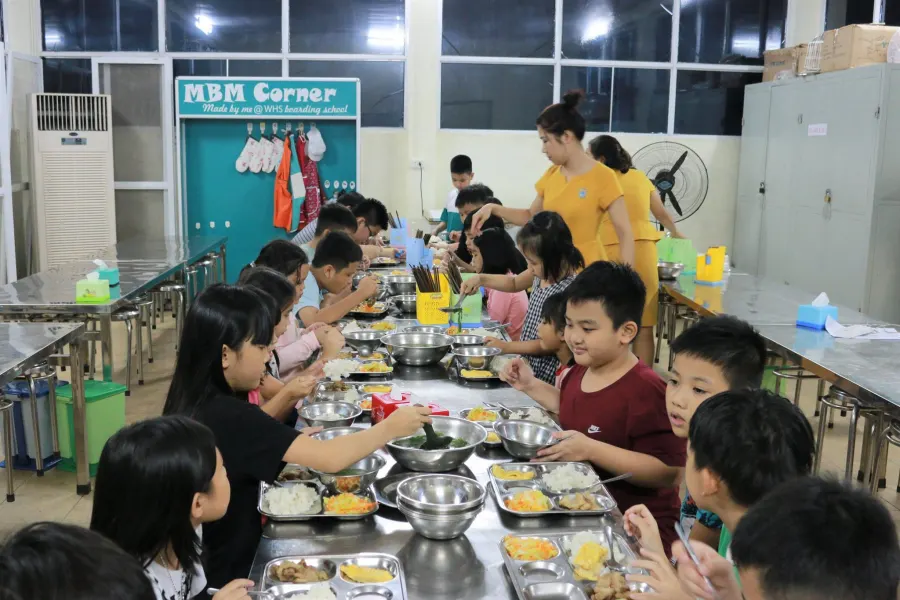 Trường Liên cấp Tây Hà Nội (WHS)