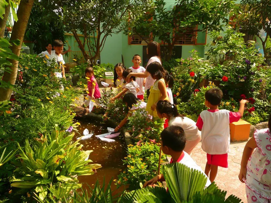 Trường mầm non Hoa Hồng