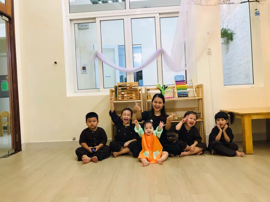Trường mầm non Cá Heo Con