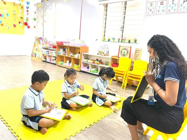 Trường mầm non Blue Ridge International School (BRIS)