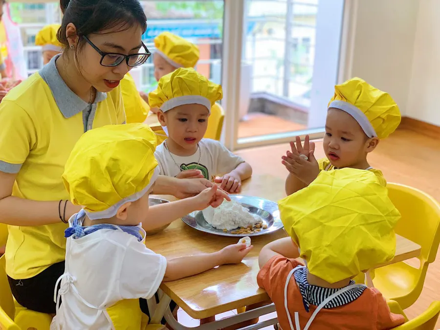Trường Mầm Non Mặt Trời Bé Con