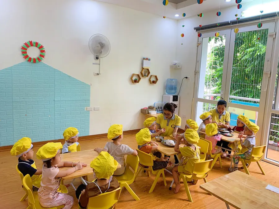 Trường Mầm Non Mặt Trời Bé Con