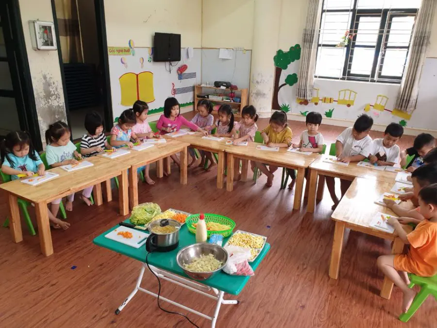 Trường mầm non Hoa Ban - Eurowindow River Park