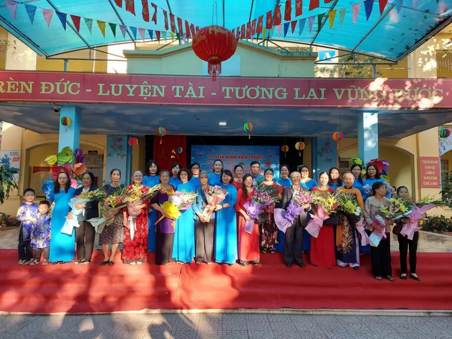 Trường Tiểu học Biên Giang