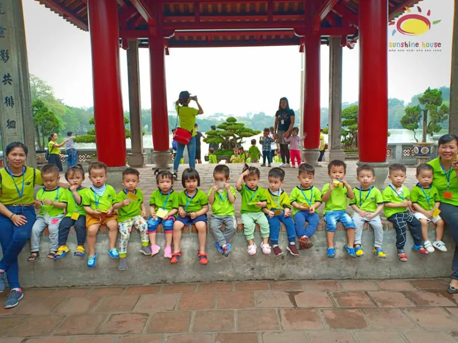 Trường mầm non quốc tế Ngôi Nhà Ánh Sáng  (Sunshine International Kingdergarten)