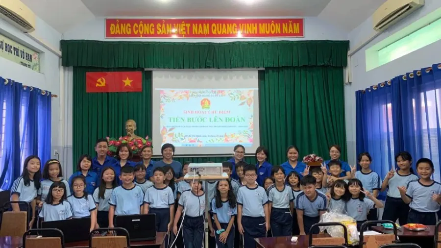 Trường Tiểu học Đặng Trần Côn