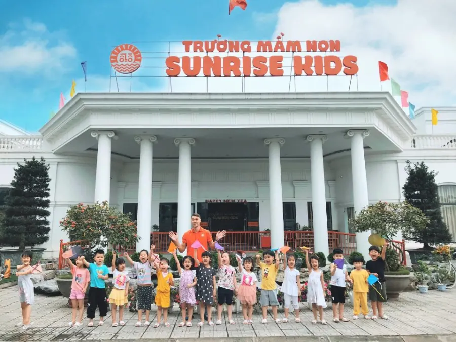Trường Mầm non Sunrise Kids