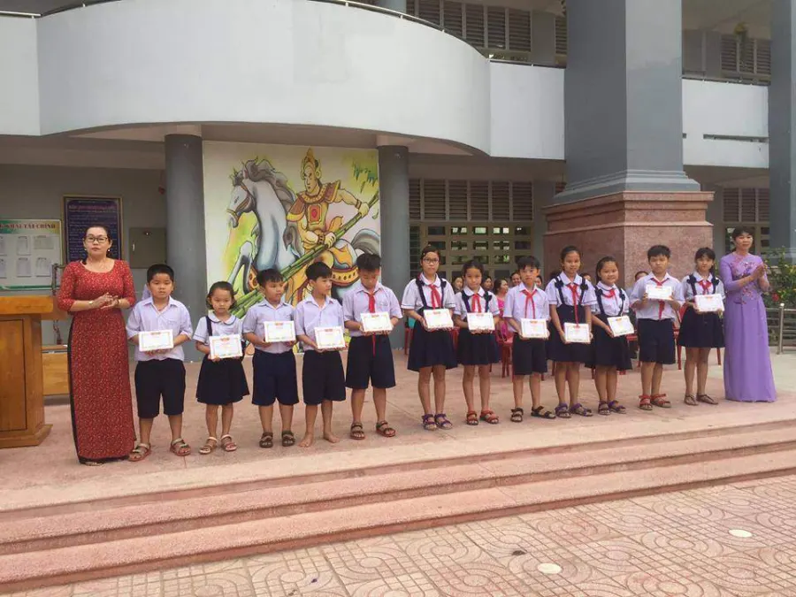 Trường Tiểu Học Lai Uyên