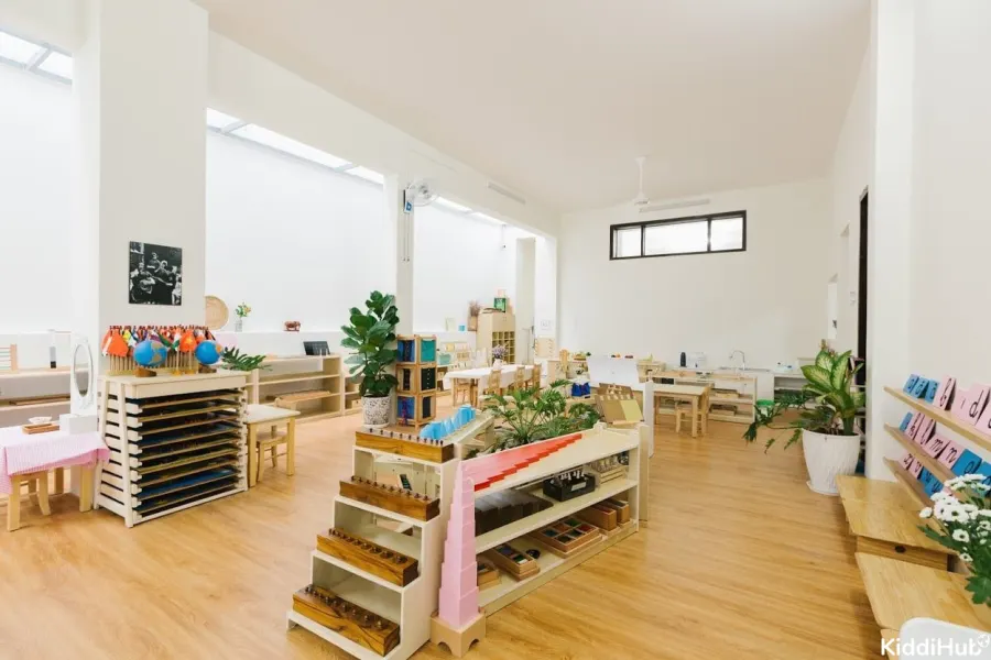 Trường mầm non Aurora Montessori School