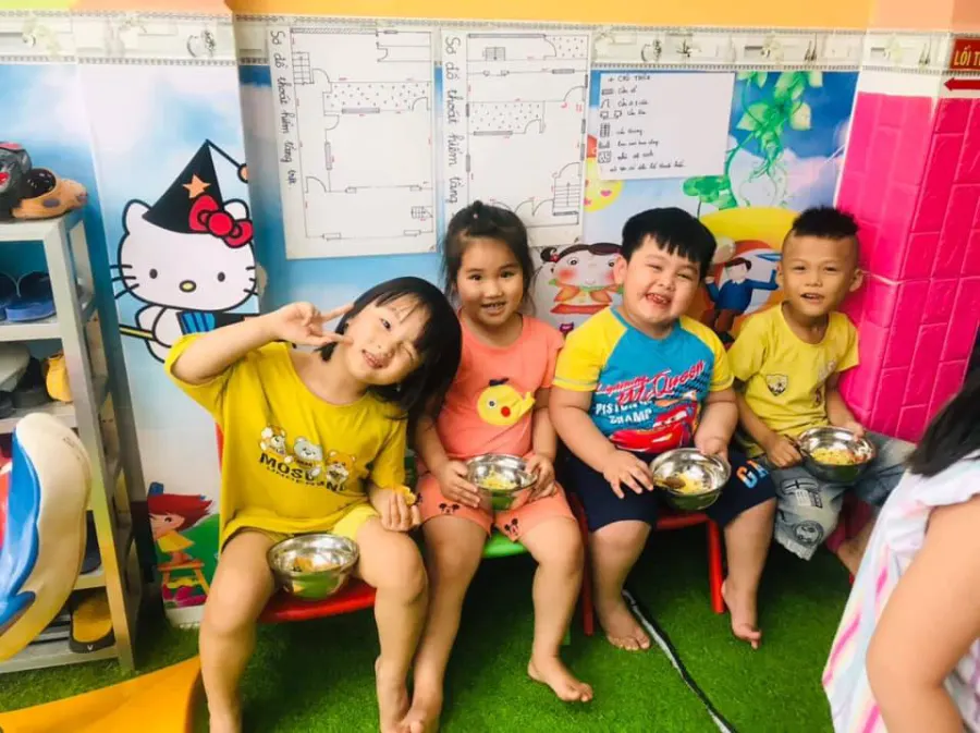 Trường Mầm Non Bút Chì Màu
