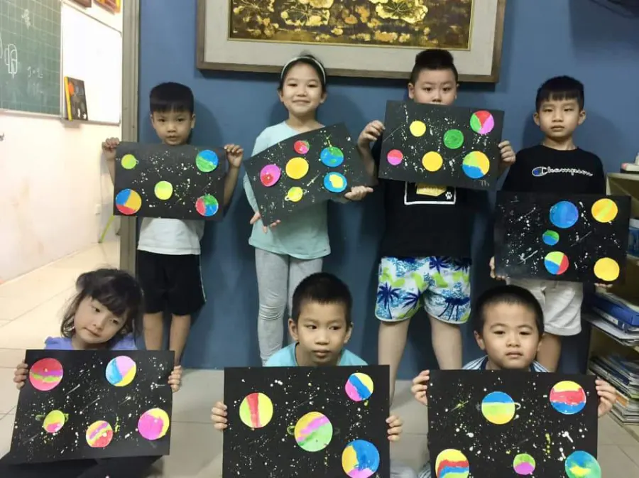 Trung tâm Nghệ thuật NIA - Đàn, Mỹ Thuật