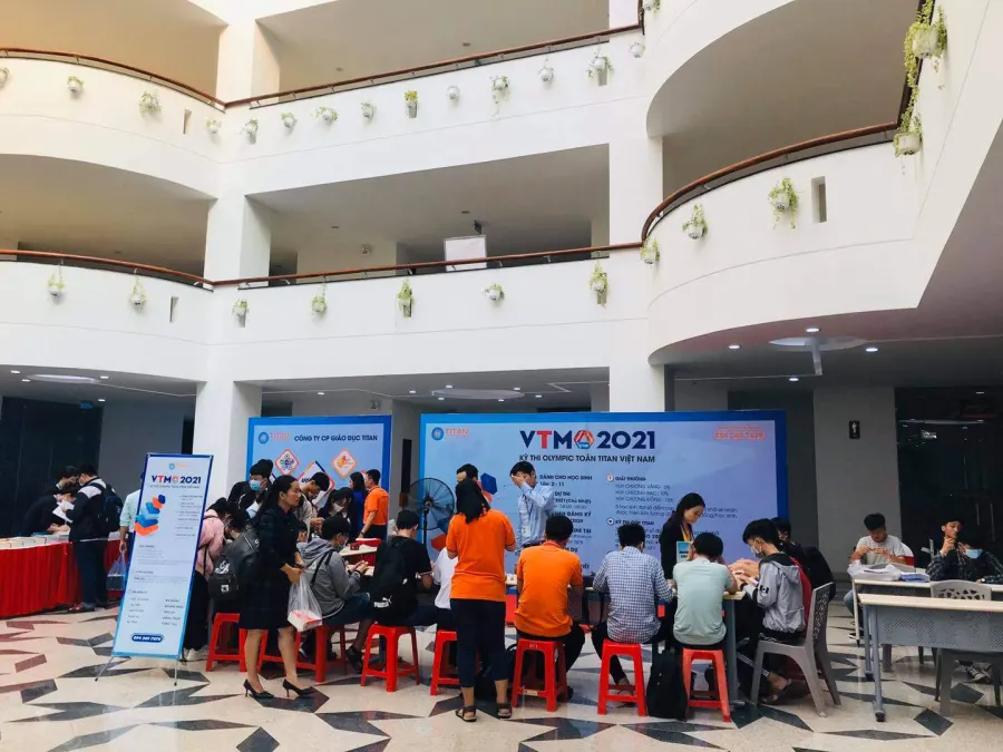 Trung Tâm Toán TITAN Education