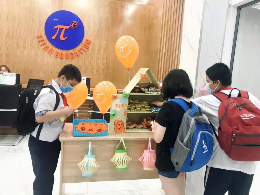 Trung Tâm Toán TITAN Education