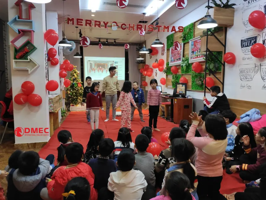 Trung tâm Anh ngữ Quốc Tế DMEC