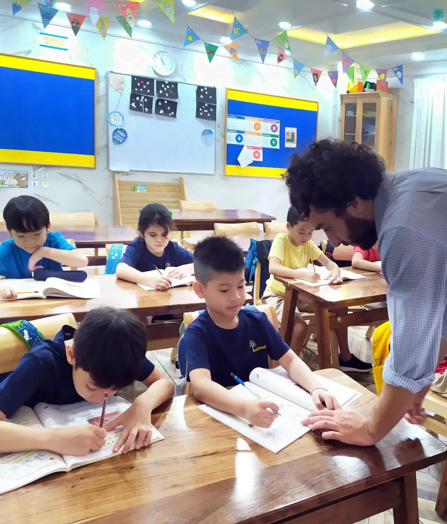 Trường Tiểu Học Quốc tế ESchool
