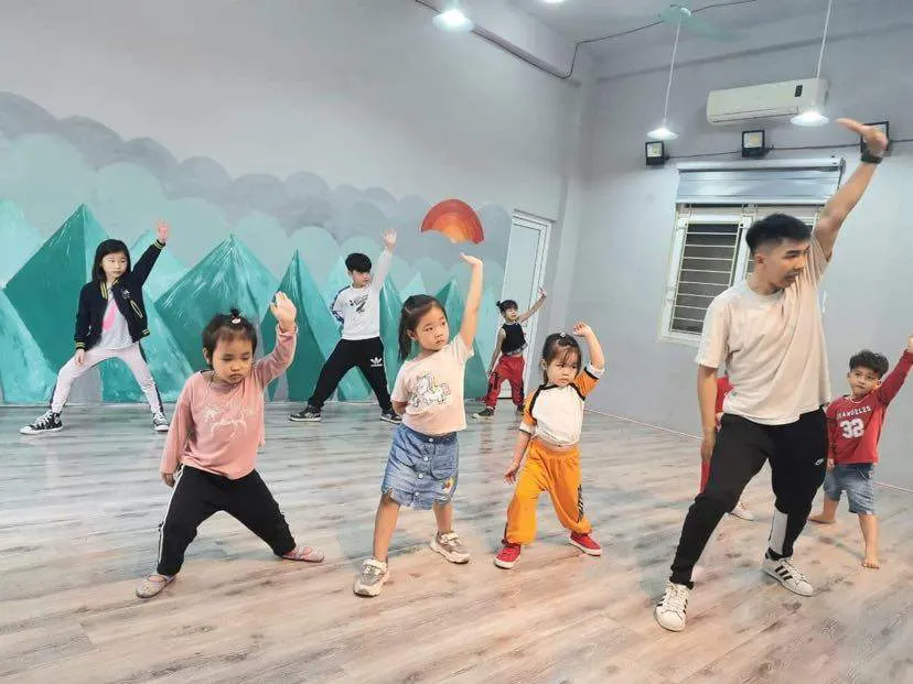 Câu lạc bộ Nghệ thuật Hí Hoáy
