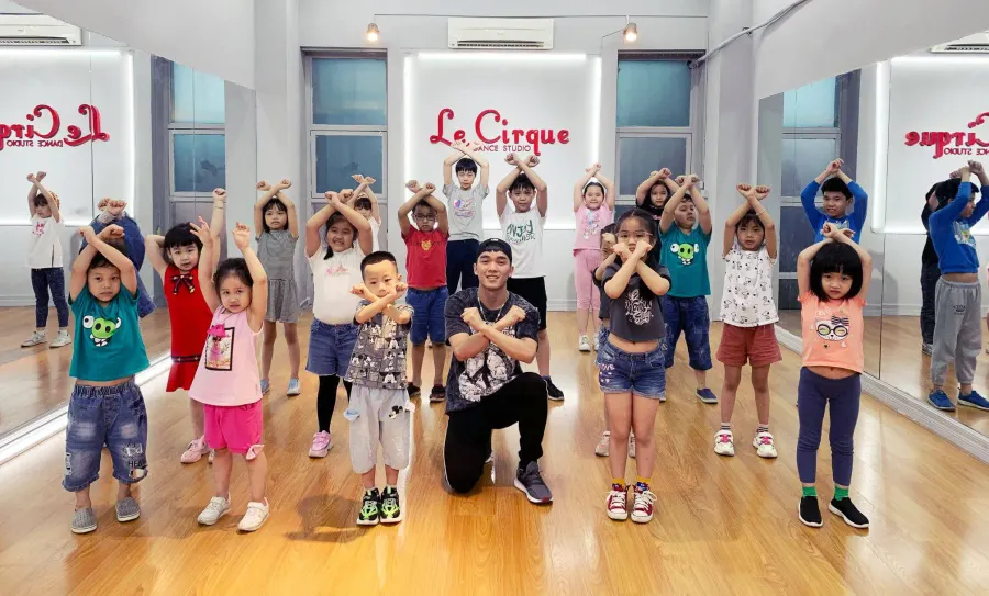 Trung tâm dạy nhảy/ múa hiện đại Le Cirque