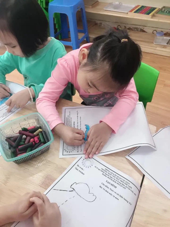 Trường mầm non Mặt Trời Thế Giới (La Petite Ecole)