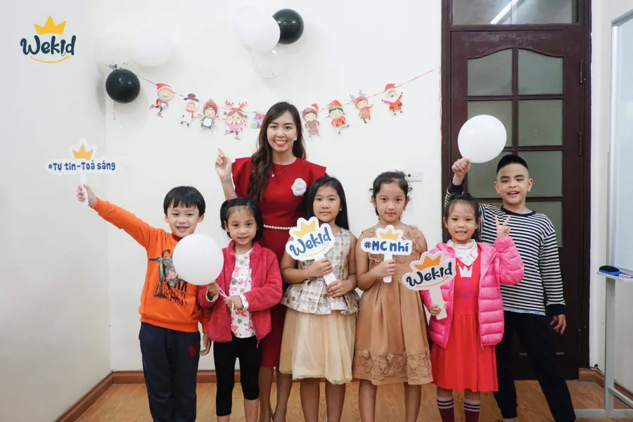 Wekid.vn - Trung tâm Đào tạo MC nhí - Kỹ năng mềm cho trẻ