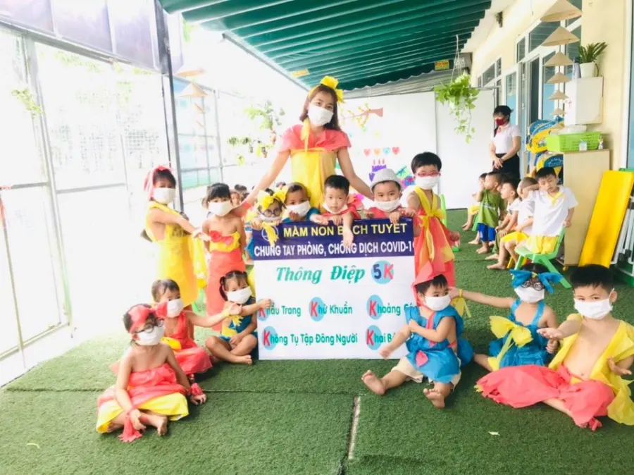 Mầm Non Bạch Tuyết - Lai Uyên