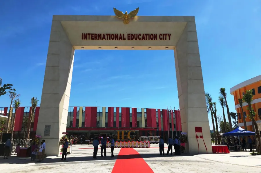Trường Quốc tế IEC