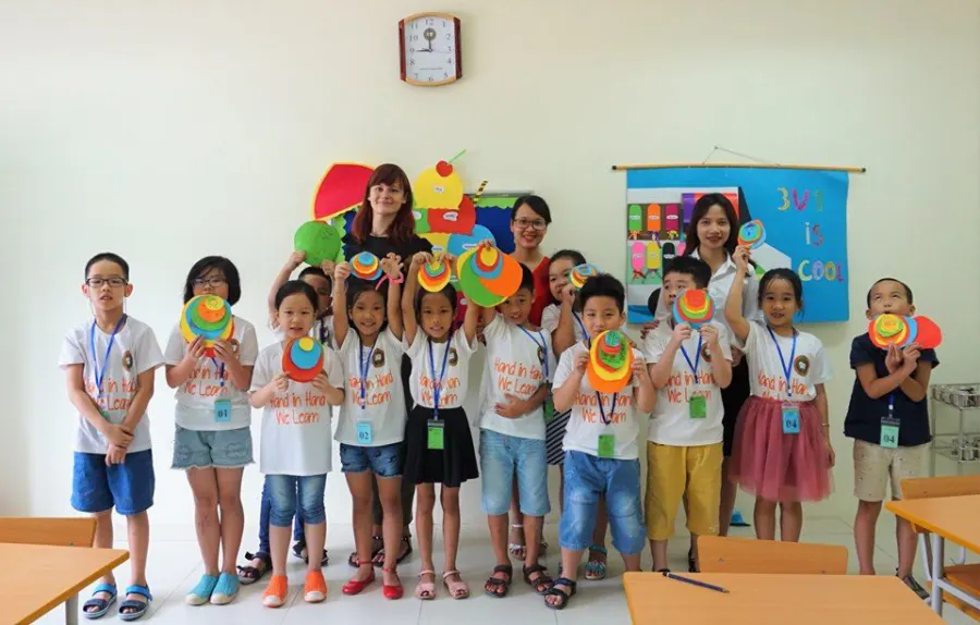 Trường Tiểu học và Trung học cơ sở Victoria Thăng Long