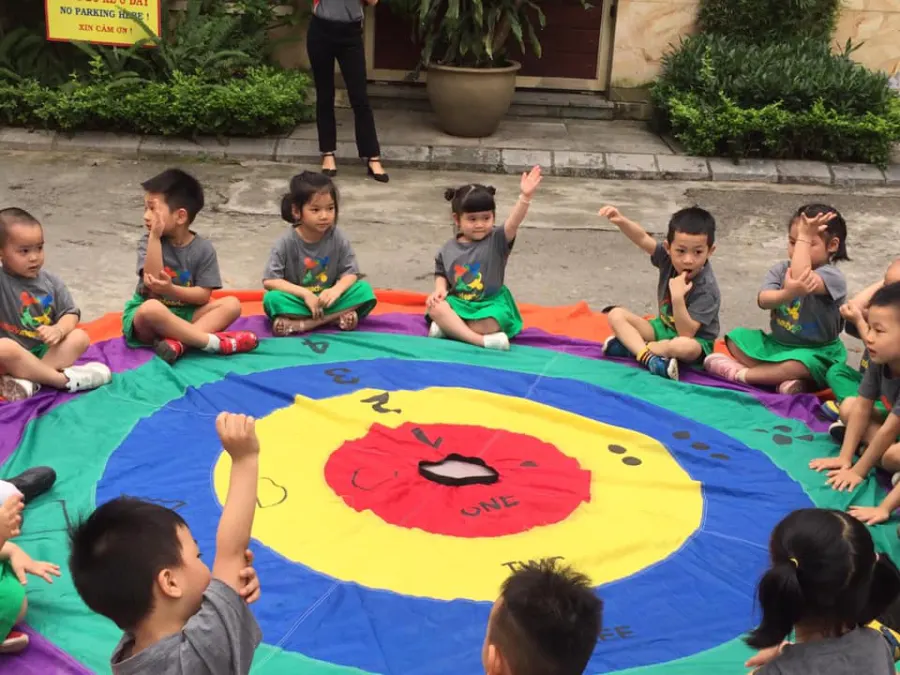 Trường mầm non Việt Mỹ Montessori