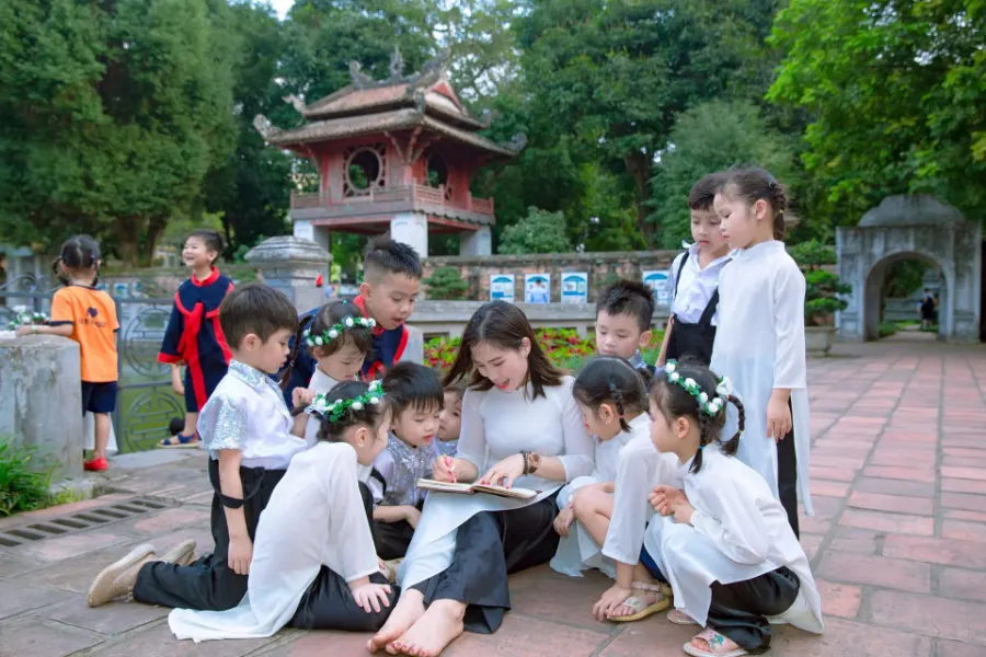 Trường Mầm Non Họa Mi ( Hoa Mi Montessori Preschool )