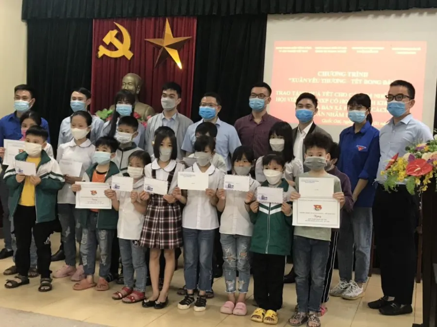 Trường Tiểu Học Phượng Cách