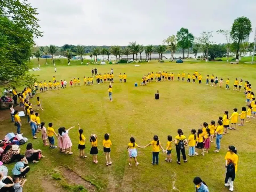 Ngoại Ngữ Quốc Tế Royal Edu Hòa Mạc