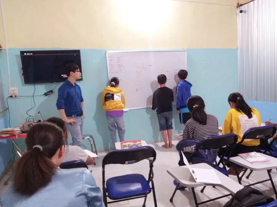 Trung Tâm Ngoại Ngữ Quốc Tế Đại Việt Mỹ