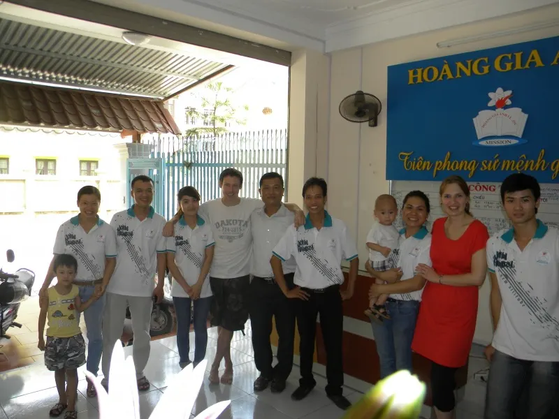Trung Tâm Tiếng Anh Mission Language Center