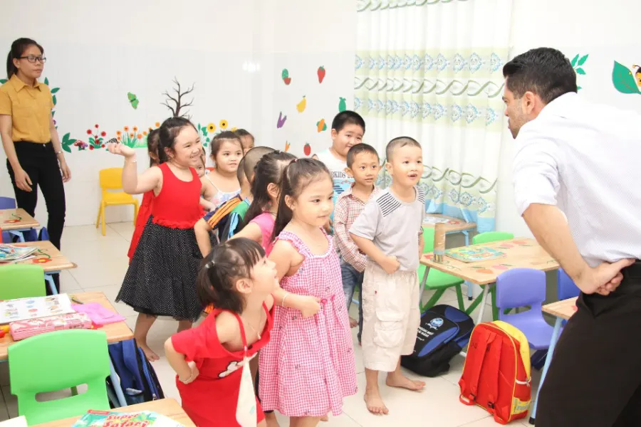 Trung Tâm Ngoại Ngữ Tài Năng BEST