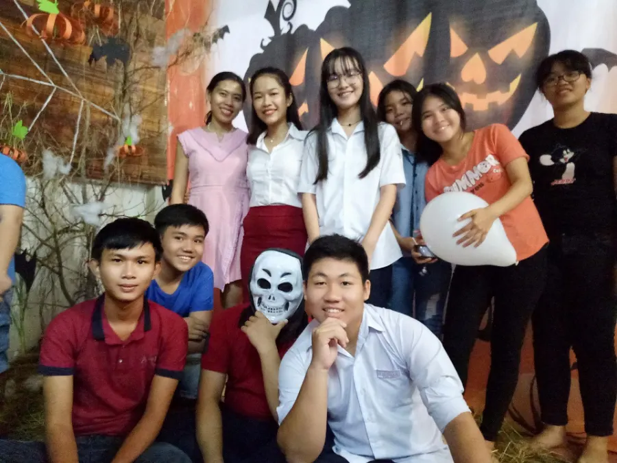 Trung Tâm Ngoại Ngữ - Tin Học Anh Việt