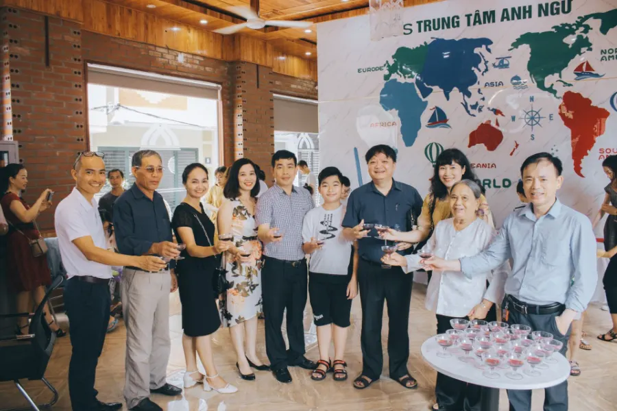 Trung Tâm Tiếng Anh CES