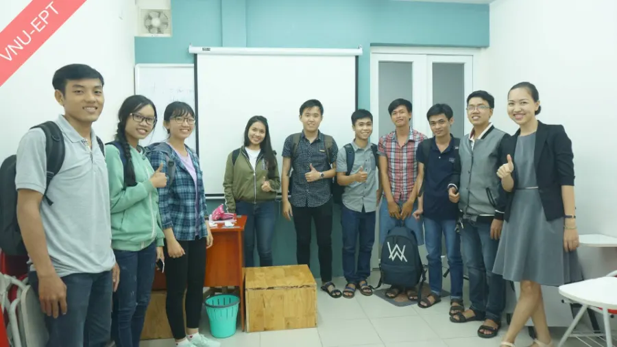 Trung Tâm Tiếng Anh Thầy Giảng Cô Mai