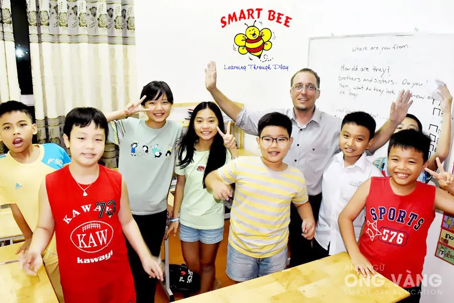 Trung Tâm Anh Ngữ Ong Vàng ( Smart Bee )