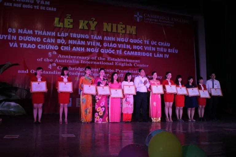 Trường Anh Ngữ Quốc Tế Úc Châu (AIES)